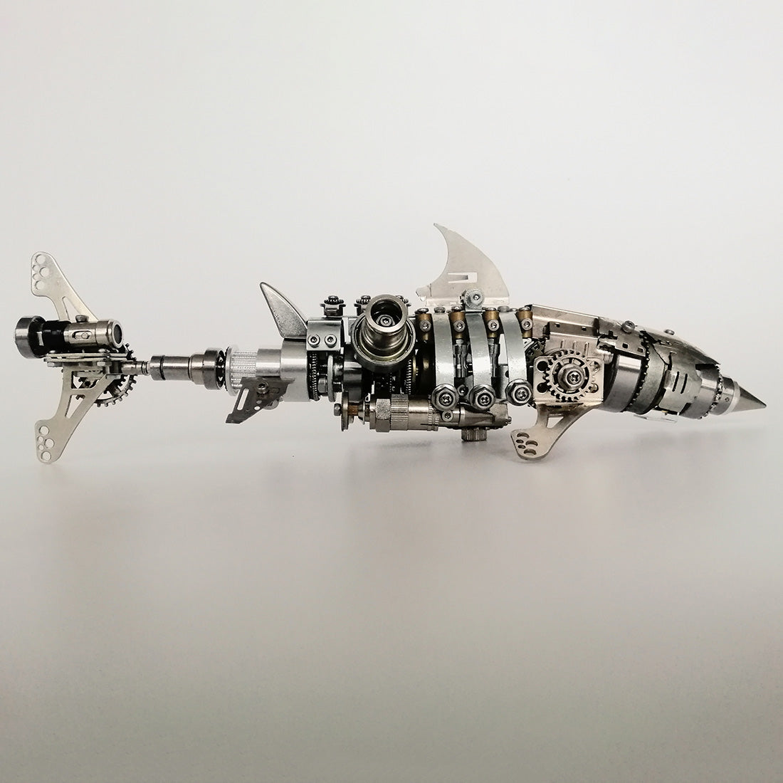 3D Metal Shark Assembly Model Kit 209PCS DIY Mechanical Great White Shark Puzzle Stainless Steel Alloy Desk Ornament VICTMAX