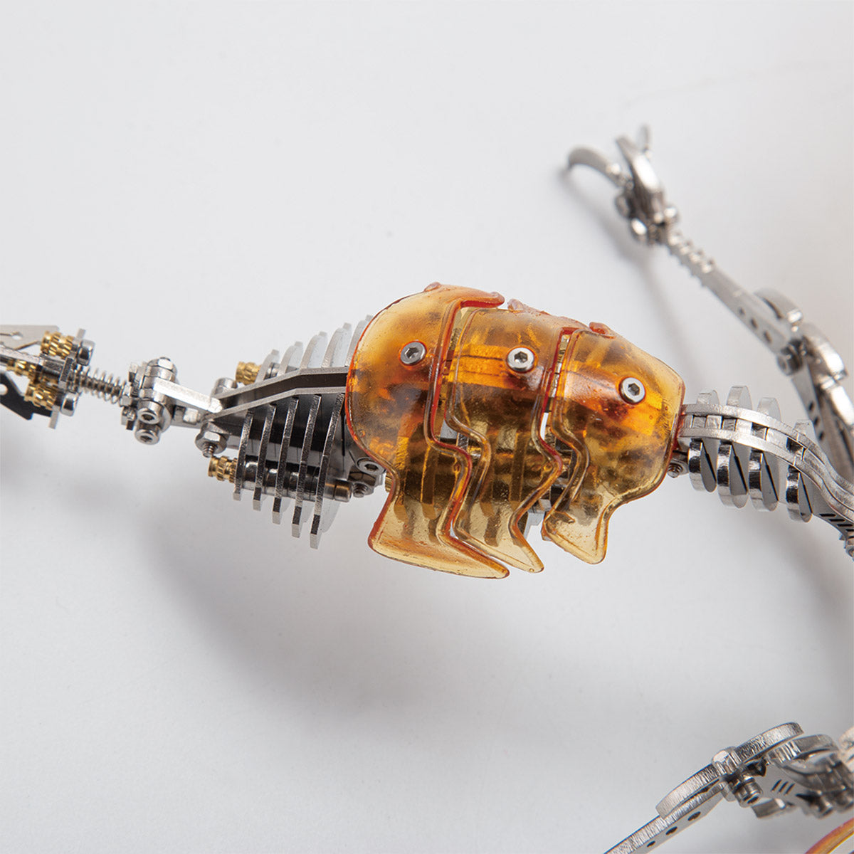 DIY Metal Wasp Model Kit 420+PCS Mechanical Insect Sculpture Steampunk Desk Decor Collectible VICTMAX