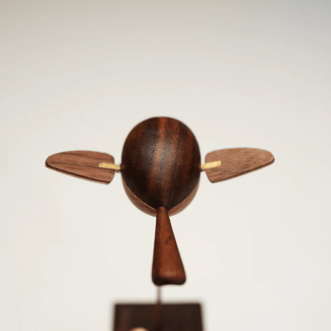 Wooden Long-Tailed Tit Bird Bionic Biological Dynamic Model, Desktop Relaxation Decor - VICTMAX