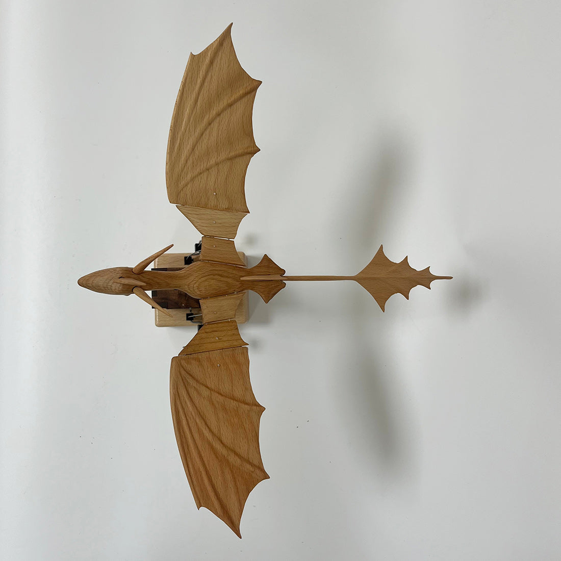 wooden western mythical creature dragon automaton model stress-relief -decor - victmax