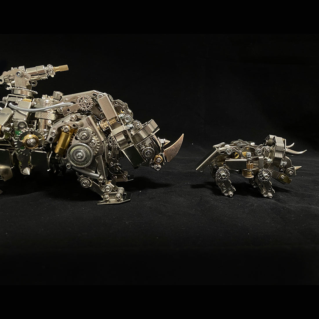Metal Puzzle Steampunk Mechanical Siege Rhino Animal Assembly Model Kit (700+PCS)