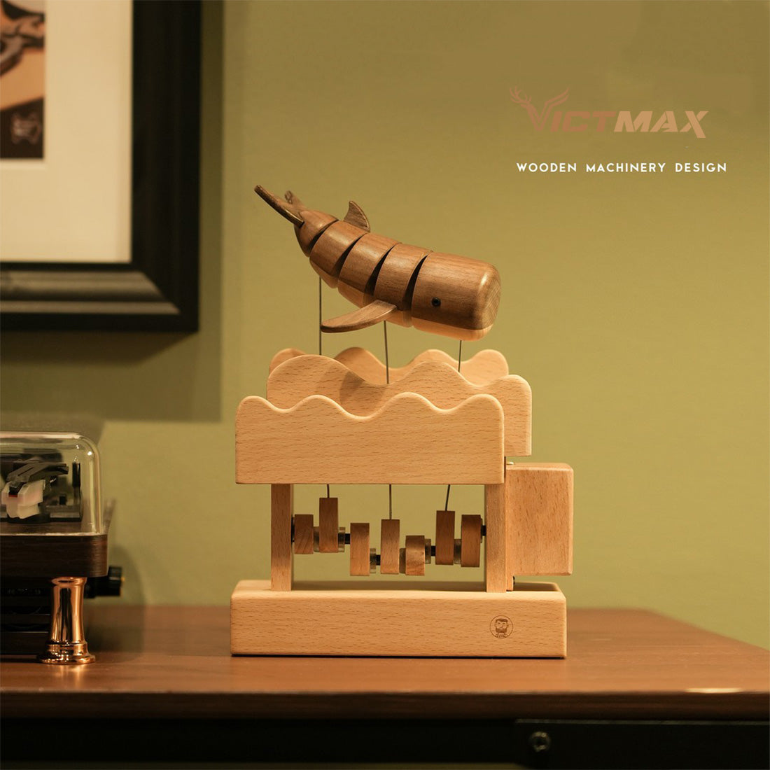Wooden Whale Bionic Biological Dynamic Model, Office & Home Desktop Relaxation Decor - VICTMAX