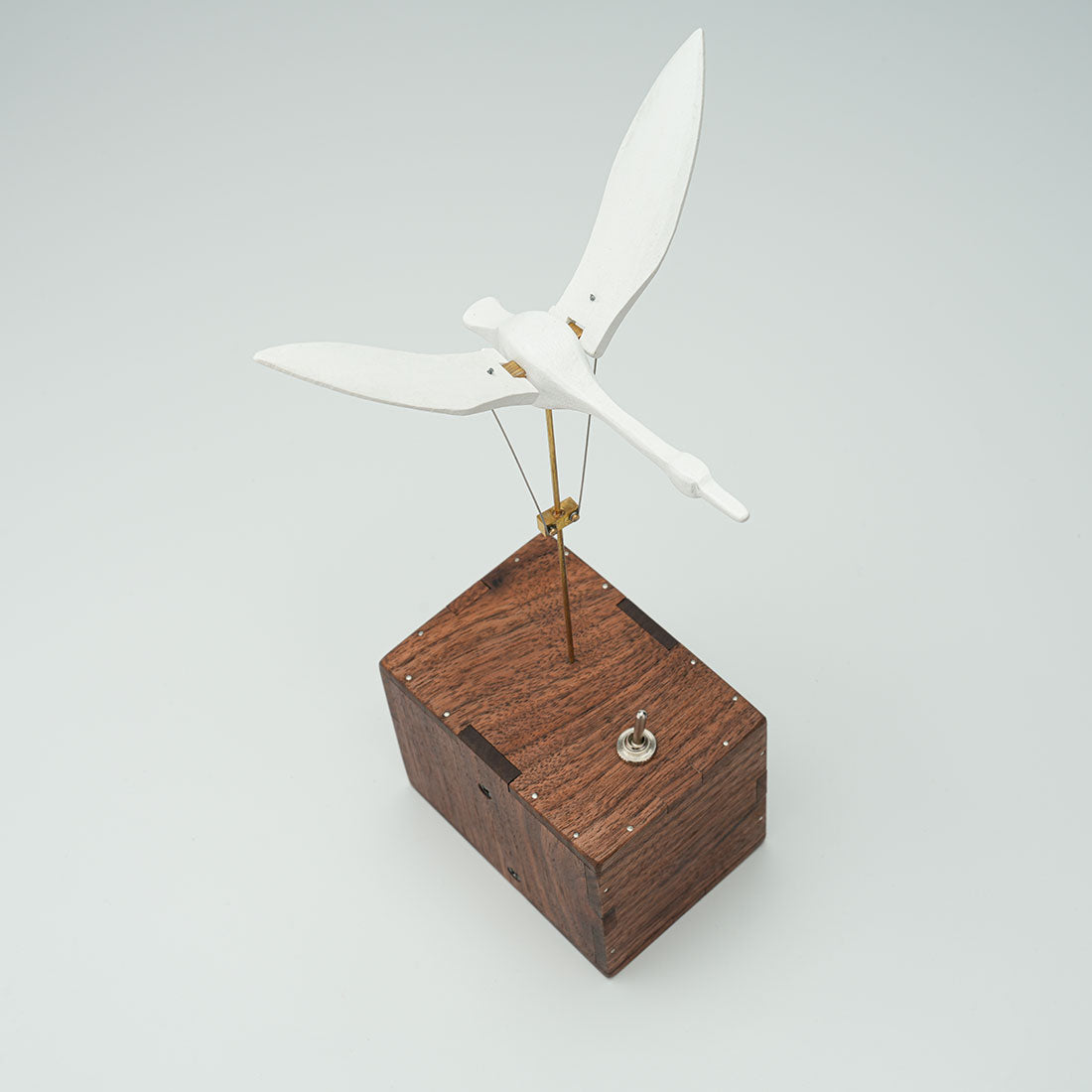 Mechanical Wooden Flying Swan Music Box Bionic Marine Biological Dynamic Model - VICTMAX
