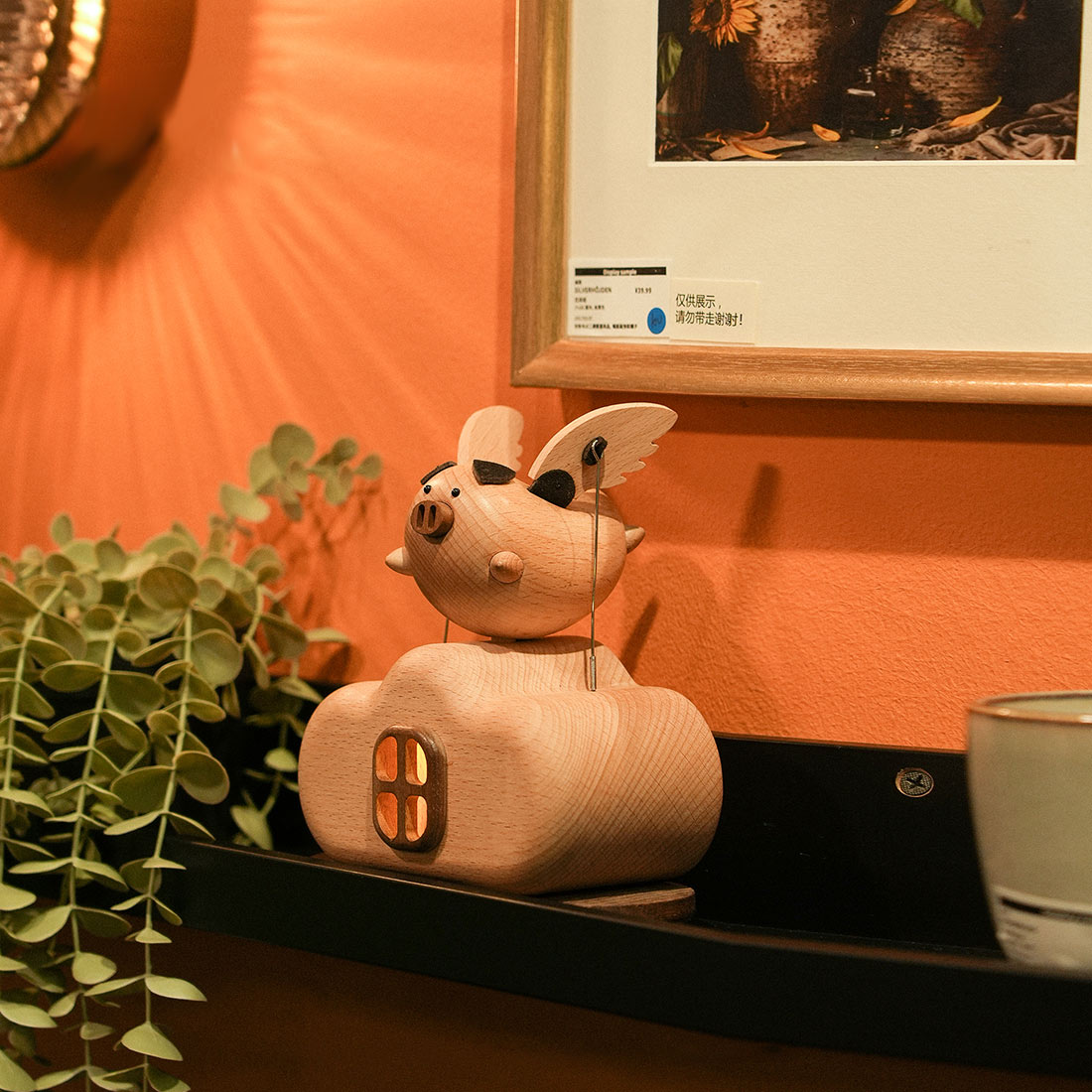 Mechanical Wooden Flying Pig Dynamic Motion Desk Decor - VICTMAX