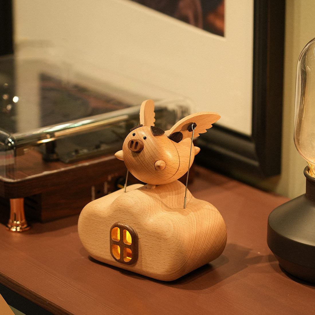 Mechanical Wooden Flying Pig Dynamic Motion Desk Decor - VICTMAX