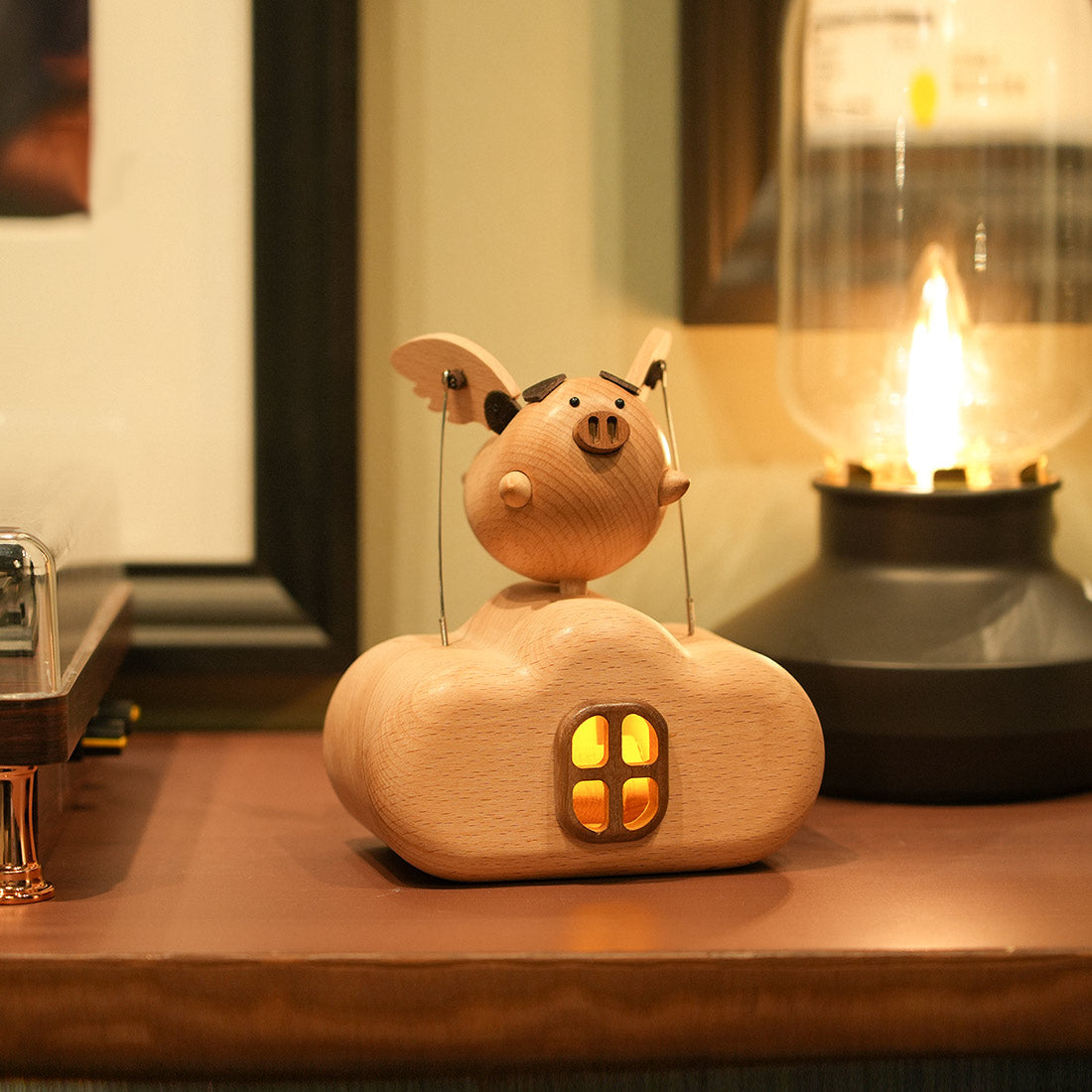 Mechanical Wooden Flying Pig Dynamic Motion Desk Decor - VICTMAX
