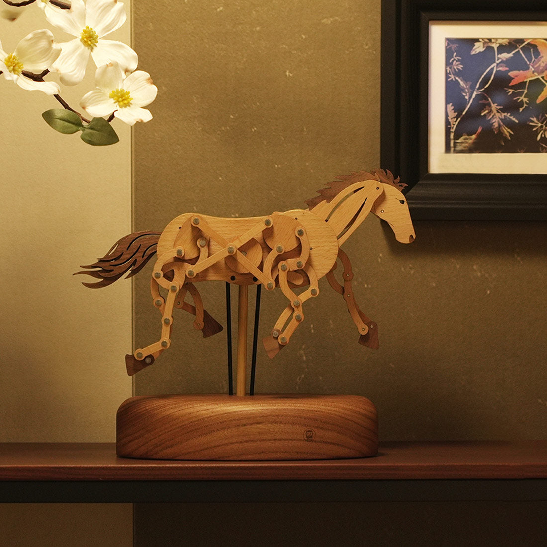 Handcrafted Wooden Mechanical Running Horse Dynamic Motion Desk Decor - VICTMAX
