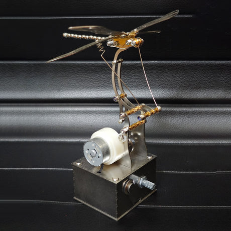 Bionic Metal Dragonfly Model with Realistic Flapping Flight Movement - VICTMAX