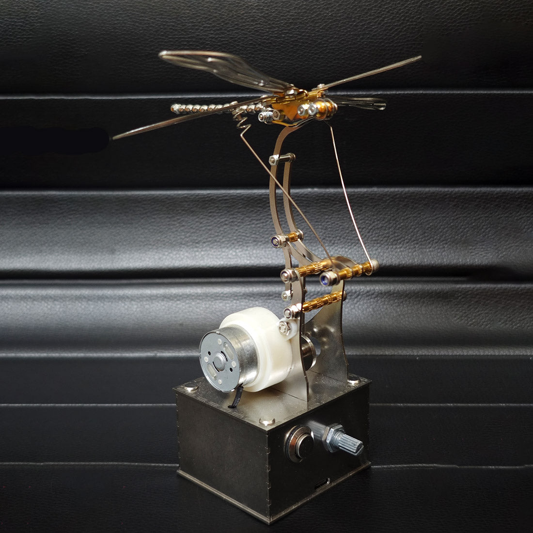 Finished Mechanical Dragonfly Model with Precision Gear Linkage System - VICTMAX