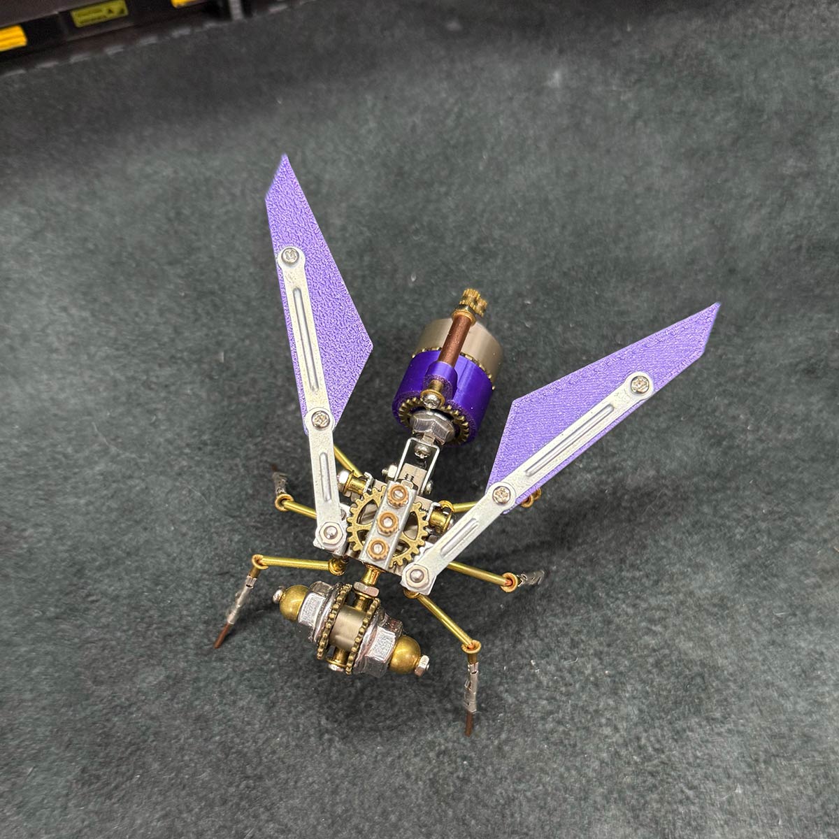 DIY mechanical wasp insect assembly model with precision metal parts - VICTMAX