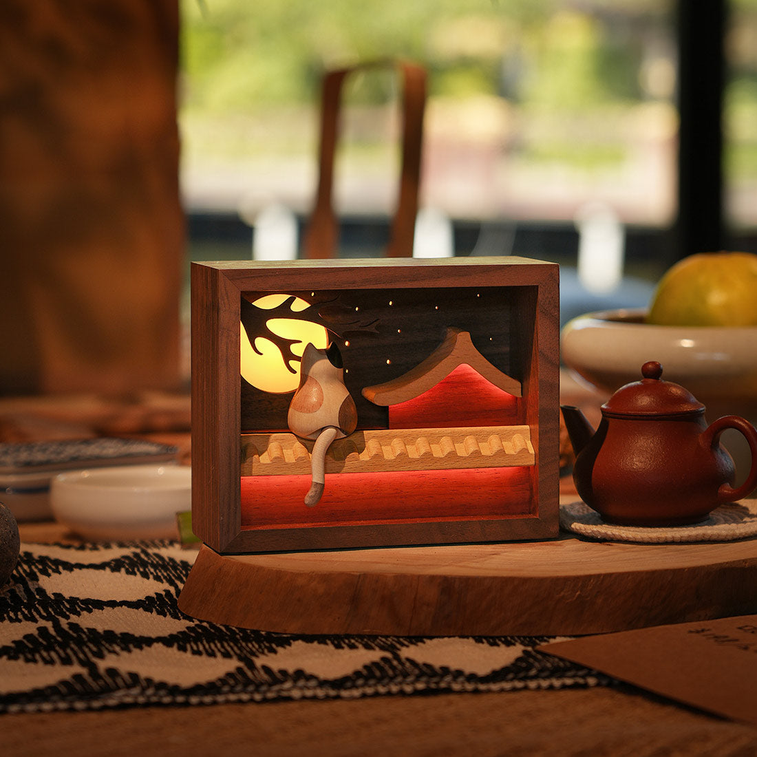 Wooden Cat Night Light Dynamic Motion Desk Decor - VICTMAX