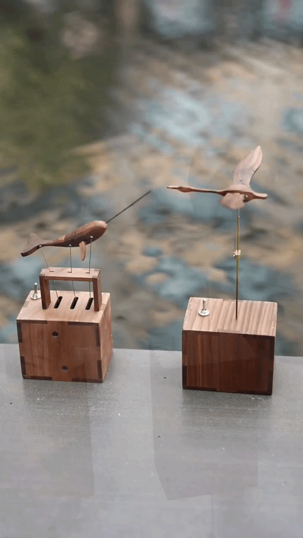 Wooden Bionic Kinetic Art Sculpture for Gift Seekers - VICTMAX