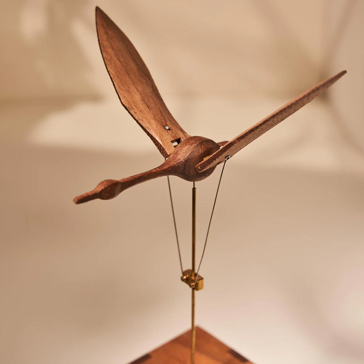 Mechanical Wooden Flying Swan Music Box Bionic Marine Biological Dynamic Model - VICTMAX
