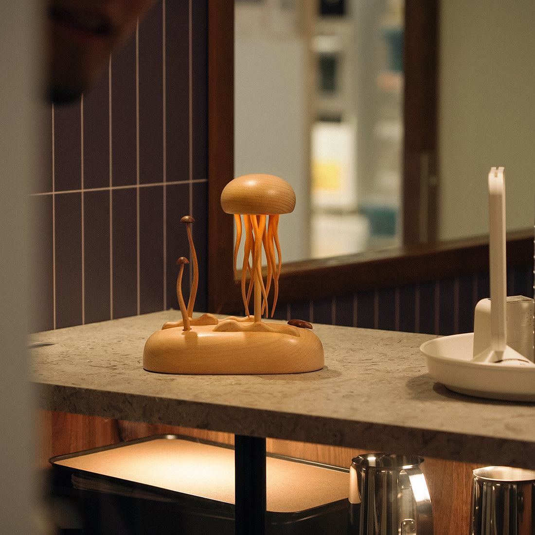Mechanical Wooden Jellyfish Bionic Marine Biological Dynamic Model, Desktop Relaxation Decor - VICTMAX